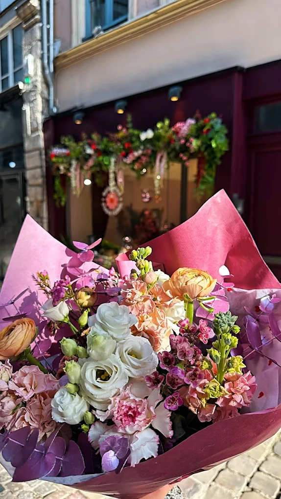 Bouquet de mariée rose et pêche – Margarida Studio Floral Rouen